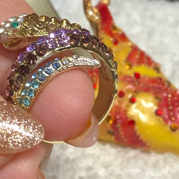 Pretty multi colored snake ring -8 - Picture 7 of 10